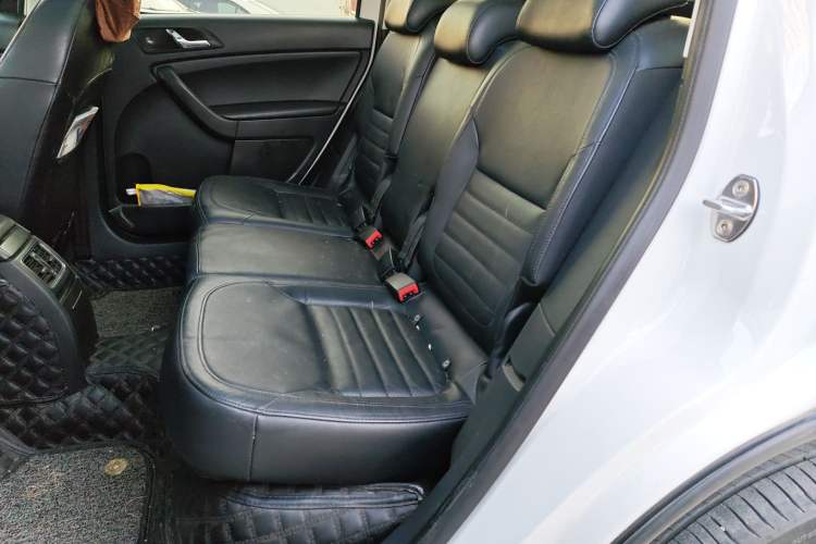 Used Skoda Yeti 2014 1.8TSI DSG All-Wheel Drive Edition Left Rear Seat
