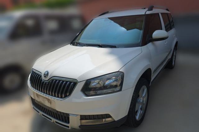 Ojetý Skoda Yeti 2014 1.8TSI DSG Polar Edition