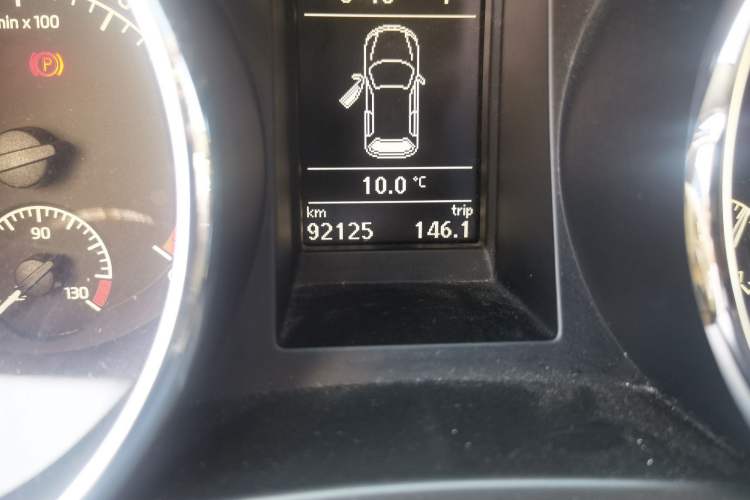 Used Skoda Yeti 2014 1.8TSI DSG Polar Edition Odometer Close Up