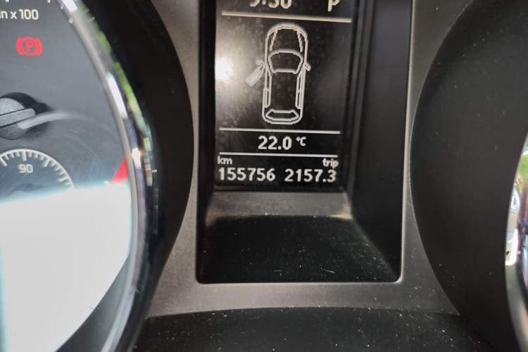 Used Skoda Yeti 2014 1.8TSI DSG All-Wheel Drive Edition Odometer Close Up