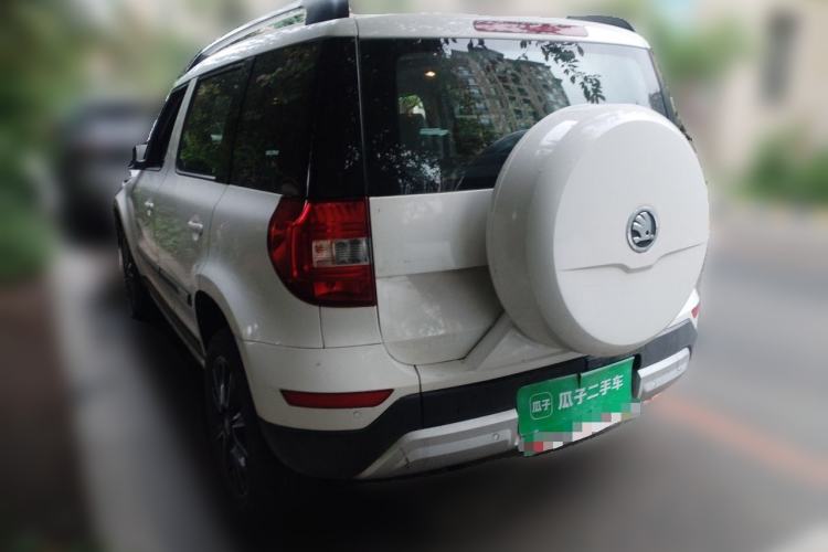 Used Skoda Yeti 2014 1.8TSI DSG All-Wheel Drive Edition Rear Left 45 Deg