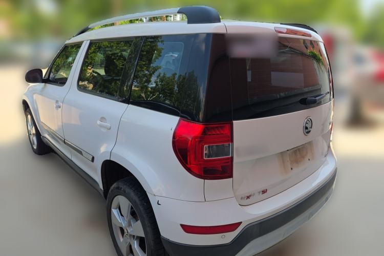 Used Skoda Yeti 2014 1.8TSI DSG Polar Edition Rear Left 45 Deg
