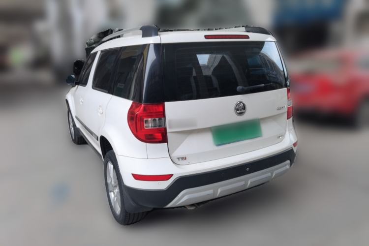 Used Skoda Yeti 2014 1.4 TSI DSG Phantom Edition Rear Left 45 Deg
