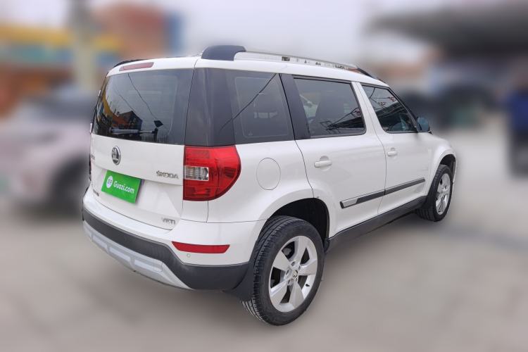 Used Skoda Yeti 2014 1.8TSI DSG Polar Edition Rear Right 45 Deg
