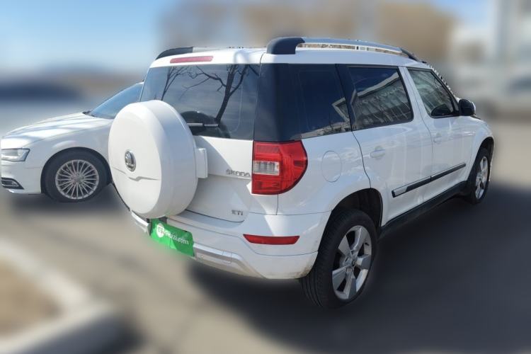 Used Skoda Yeti 2014 1.4 TSI DSG Polar Edition Rear Right 45 Deg