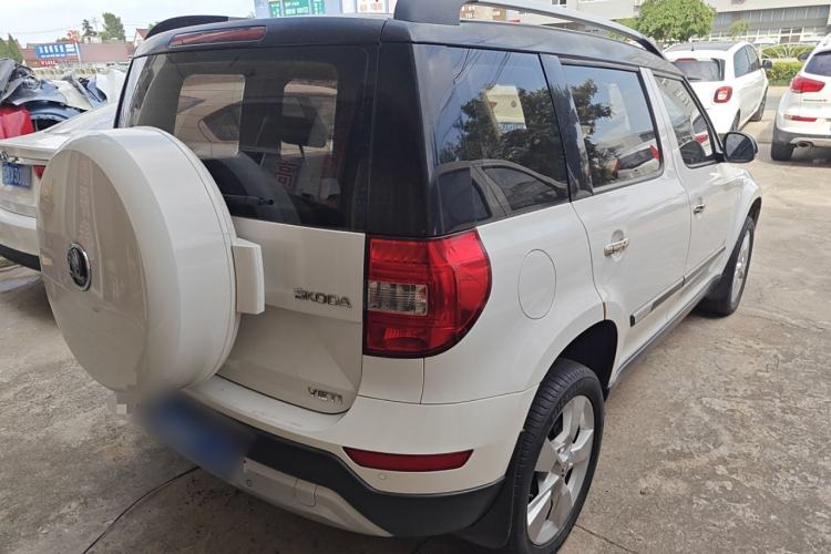 Used Skoda Yeti 2014 1.4TSI Manual Polar Edition Rear Right 45 Deg