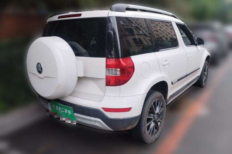 Used Skoda Yeti 2014 1.8TSI DSG All-Wheel Drive Edition Rear Right 45 Deg