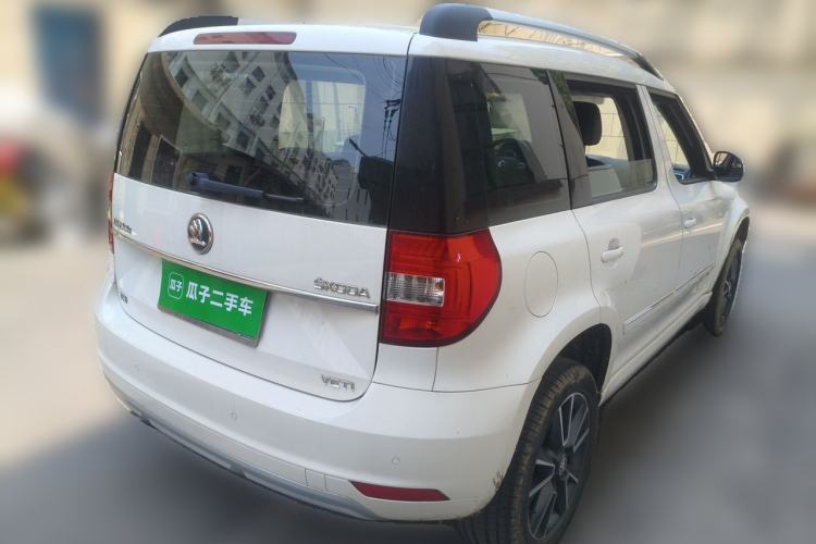 Used Skoda Yeti 2014 1.4 TSI DSG Phantom Edition Rear Right 45 Deg
