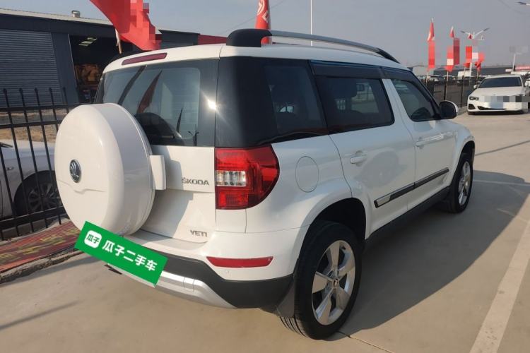 Used Skoda Yeti 2014 1.4 TSI DSG Polar Edition Rear Right 45 Deg