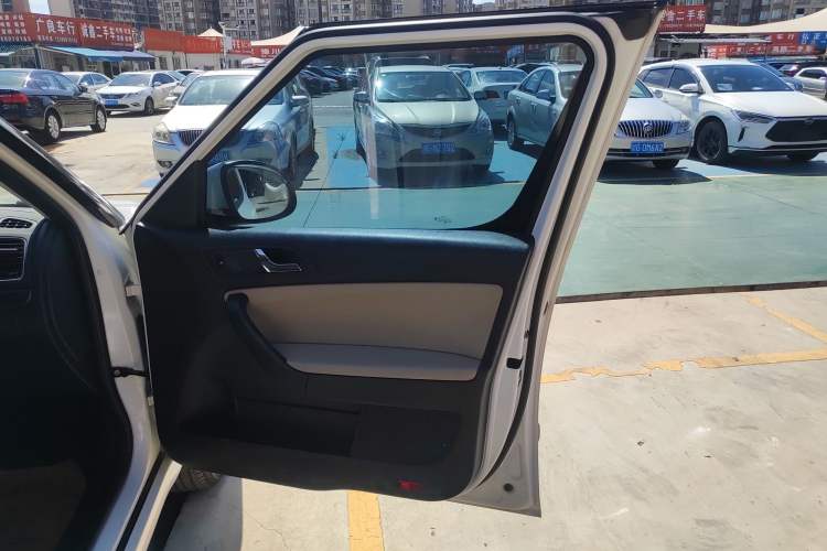 Used Skoda Yeti 2014 1.6L Manual Colorful Edition Right Front Door Interior