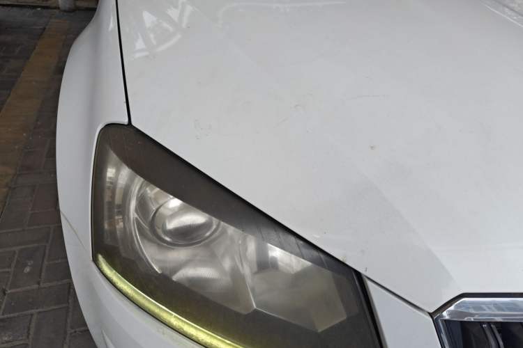 Used Skoda Yeti 2014 1.4TSI DSG All-Wheel Drive Version Right Front Headlight