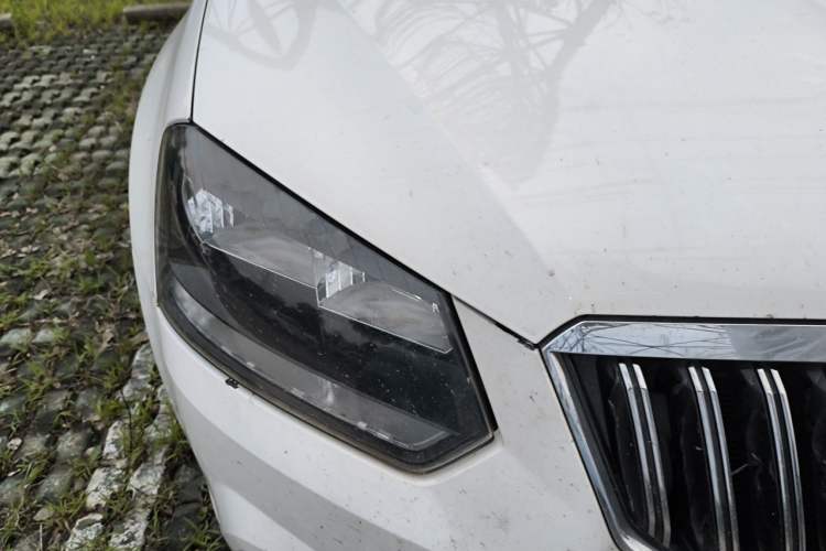 Used Skoda Yeti 2014 1.4TSI DSG Vibrant Edition Right Front Headlight