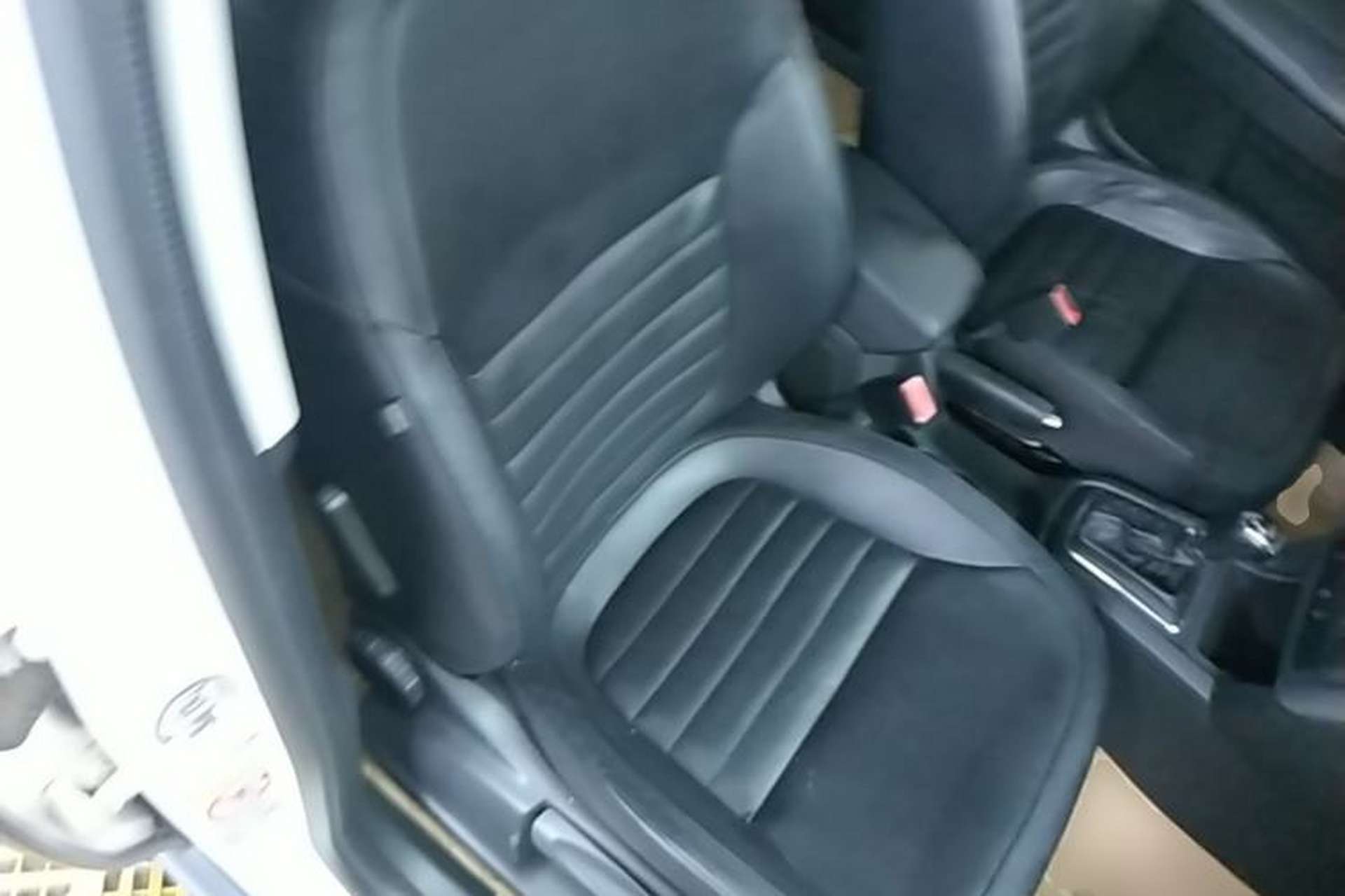 Used Skoda Yeti 2014 1.8TSI DSG Polar Edition Right Front Seat
