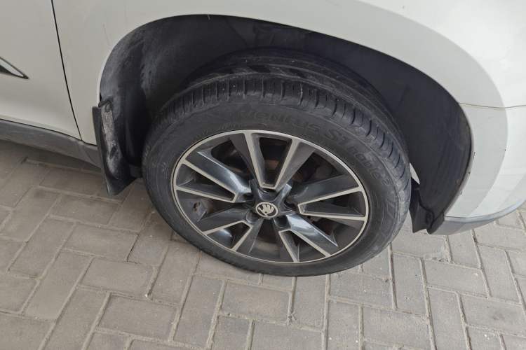 Used Skoda Yeti 2014 1.4TSI DSG All-Wheel Drive Version Right Front Wheel Hub