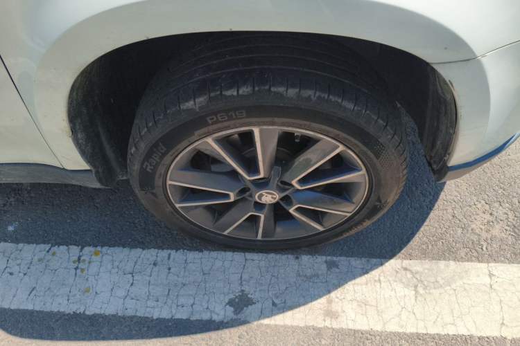 Used Skoda Yeti 2014 1.4TSI DSG All-Wheel Drive Version Right Front Wheel Hub
