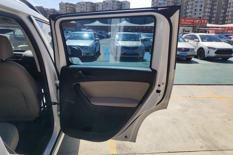 Used Skoda Yeti 2014 1.6L Manual Colorful Edition Right Rear Door Interior