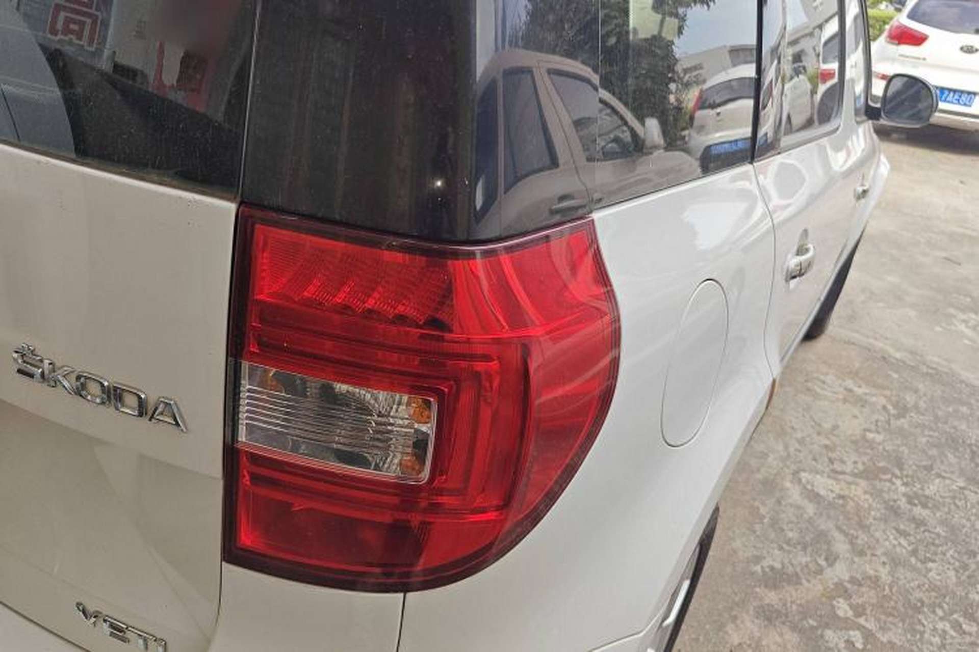 Used Skoda Yeti 2014 1.4TSI Manual Polar Edition Right Rear Taillight
