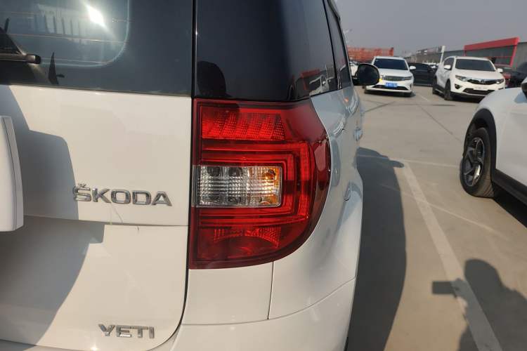 Used Skoda Yeti 2014 1.4 TSI DSG Polar Edition Right Rear Taillight