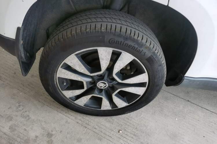 Used Skoda Yeti 2014 1.8TSI DSG All-Wheel Drive Edition Right Rear Wheel Hub