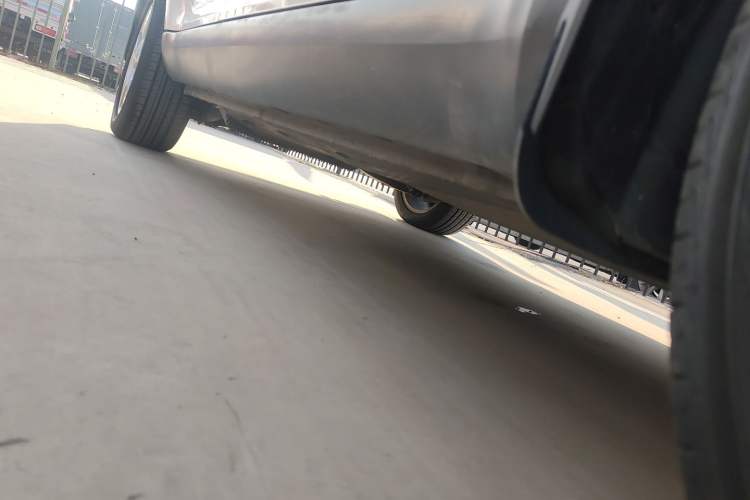 Used Skoda Yeti 2014 1.4 TSI DSG Polar Edition Right Side Sill
