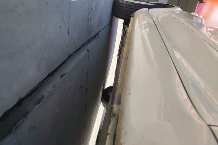 Used Skoda Yeti 2014 1.6L Manual Colorful Edition Right Side Sill
