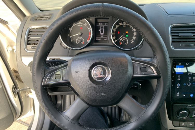 Used Skoda Yeti 2014 1.4 TSI DSG Polar Edition Steering Wheel