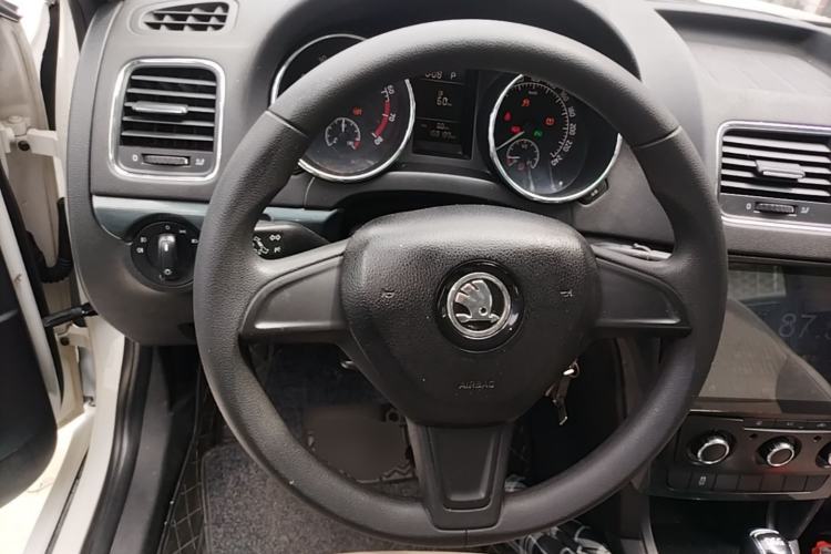 Used Skoda Yeti 2014 1.4TSI DSG Vibrant Edition Steering Wheel