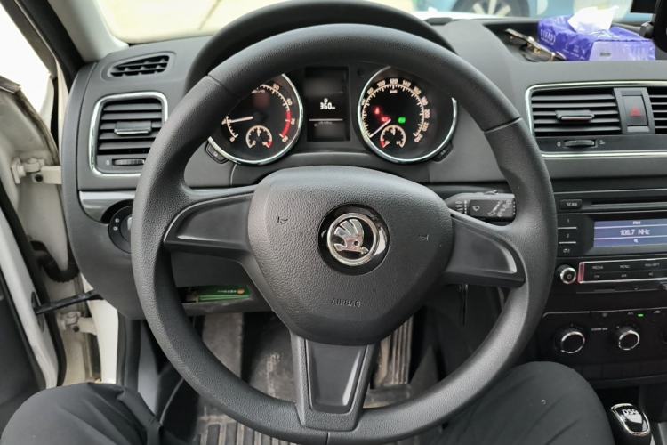 Used Skoda Yeti 2014 1.4TSI DSG Vibrant Edition Steering Wheel