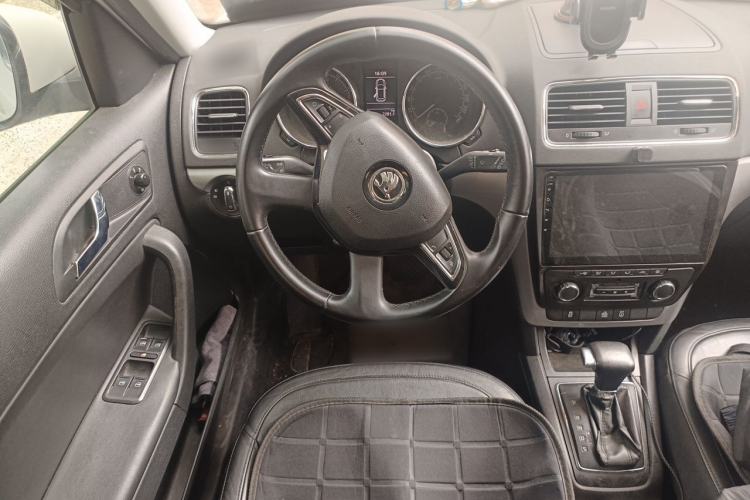 Used Skoda Yeti 2014 1.8TSI DSG Polar Edition Steering Wheel