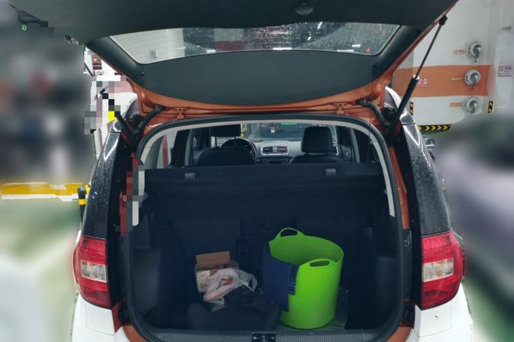 Used Skoda Yeti 2014 1.4TSI DSG All-Wheel Drive Version Trunk