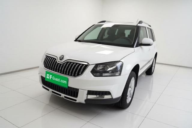 Ojetý Skoda Yeti 2014 1.4 TSI DSG Phantom Edition