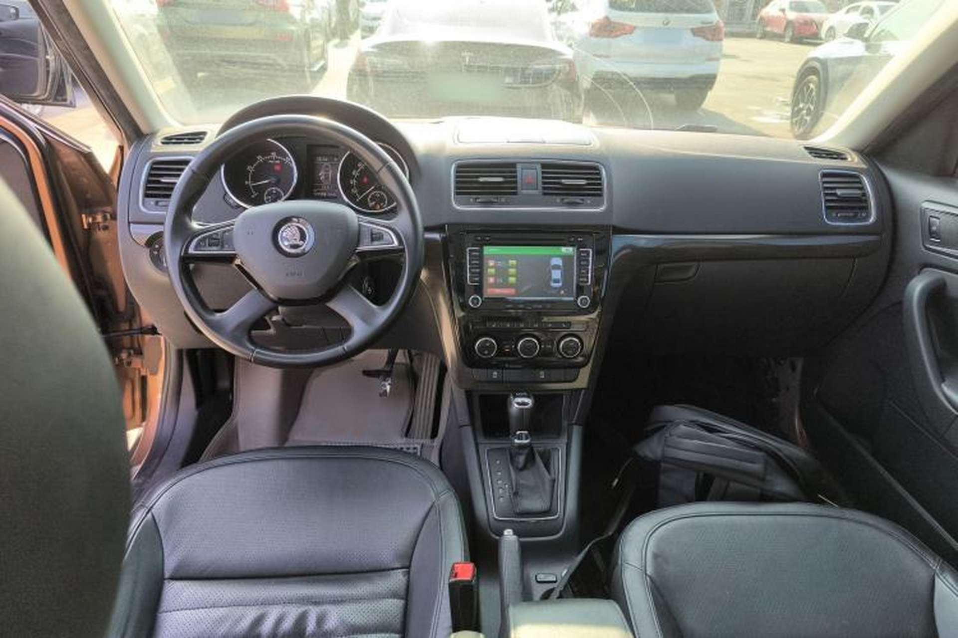 Used Skoda Yeti 2014 1.8TSI DSG All-Wheel Drive Edition Center Console