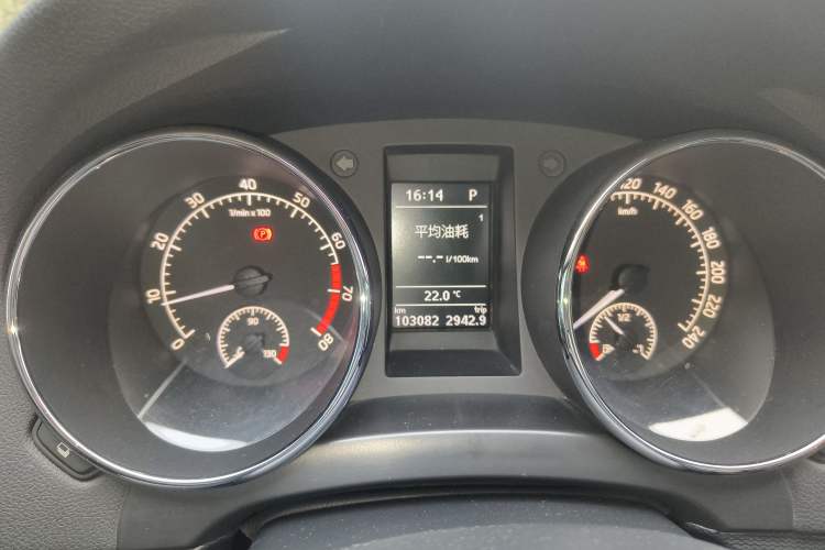 Used Skoda Yeti 2014 1.4 TSI DSG Phantom Edition Instrument Cluster