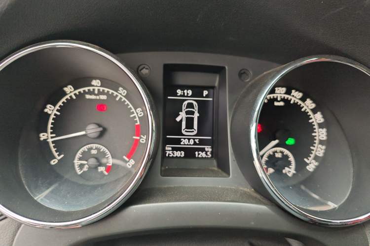 Used Skoda Yeti 2014 1.4 TSI DSG Polar Edition Instrument Cluster