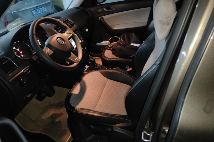 Used Skoda Yeti 2014 1.4TSI DSG Vibrant Edition Left Front Seat