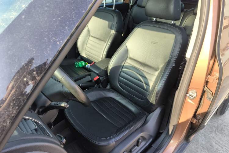 Used Skoda Yeti 2014 1.8TSI DSG All-Wheel Drive Edition Left Front Seat