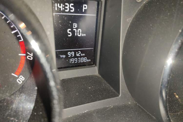 Used Skoda Yeti 2014 1.4TSI DSG Vibrant Edition Odometer Close Up