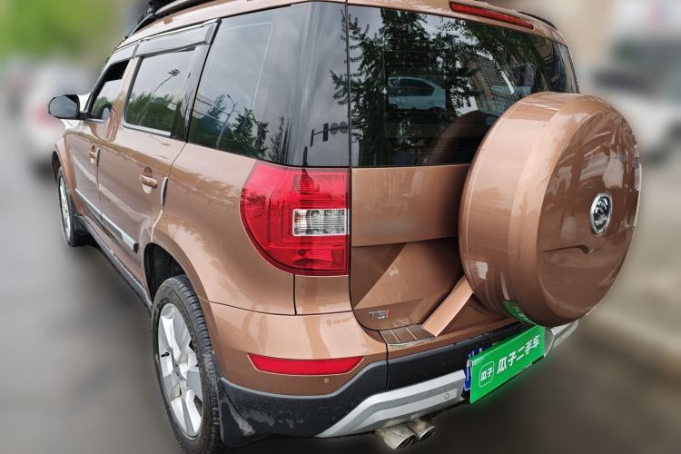 Used Skoda Yeti 2014 1.4 TSI DSG Polar Edition Rear Left 45 Deg