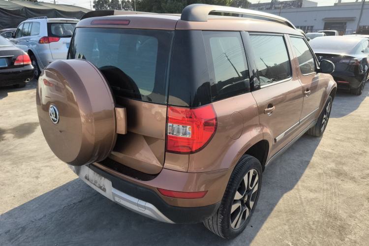 Used Skoda Yeti 2014 1.8TSI DSG All-Wheel Drive Edition Rear Right 45 Deg