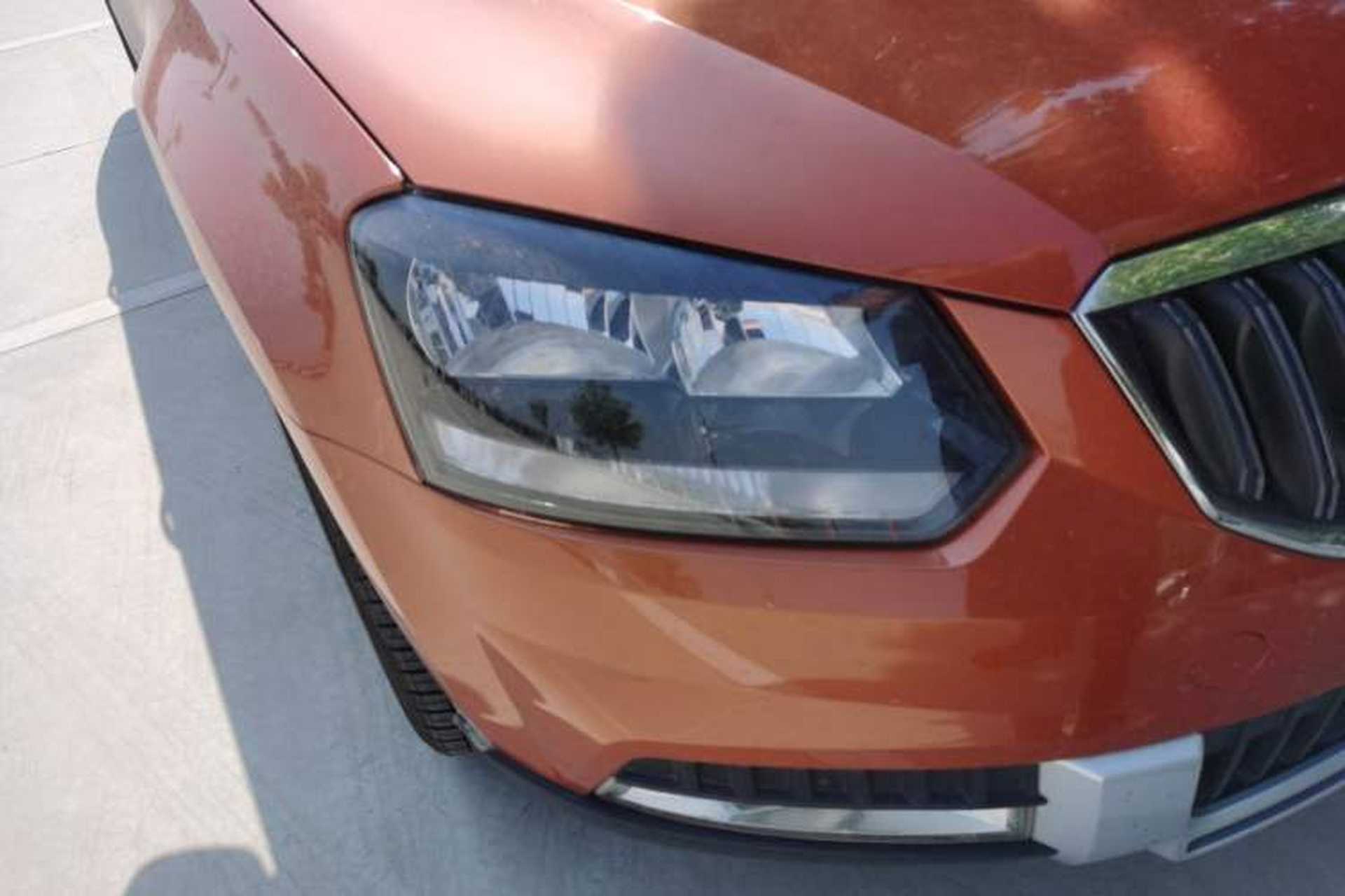Used Skoda Yeti 2014 1.4TSI Manual Explore Edition Right Front Headlight