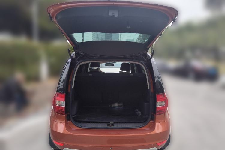 Used Skoda Yeti 2014 1.4 TSI DSG Phantom Edition Trunk