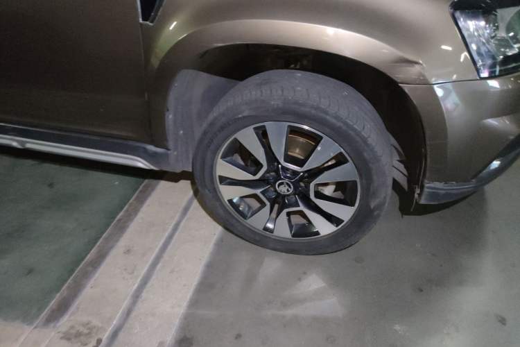 Used Skoda Yeti 2016 1.4TSI DSG Prestige Edition Right Front Wheel Hub