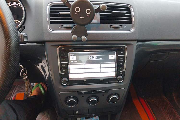Used Skoda Yeti 2016 1.4TSI DSG Advanced Edition Audio And AC Panel
