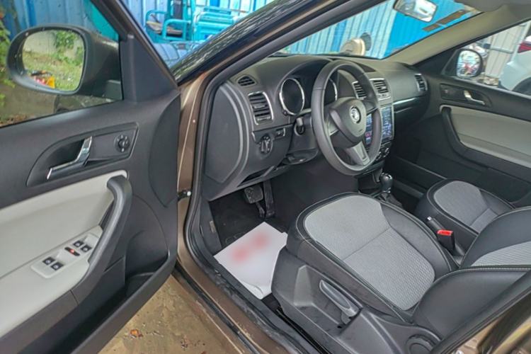Used Skoda Yeti 2016 1.4TSI DSG Advanced Edition Driver Seat