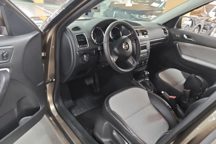 Used Skoda Yeti 2016 1.4TSI DSG Advanced Edition Driver Seat