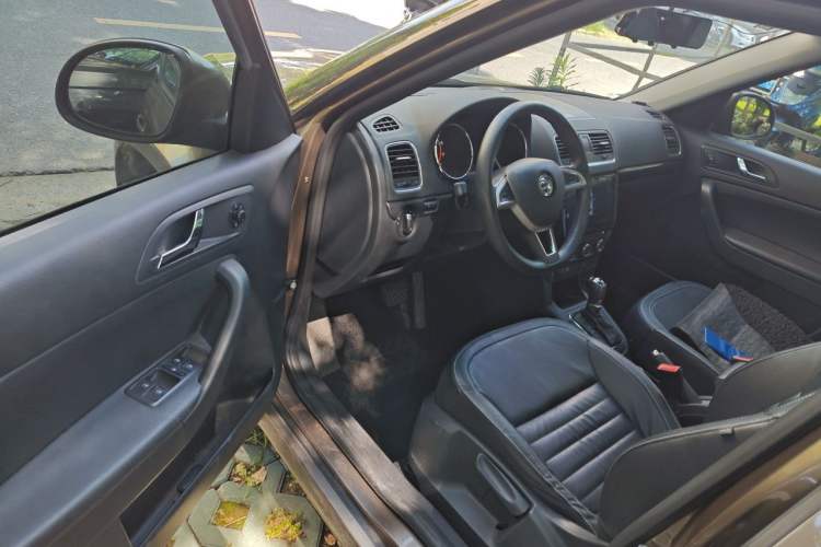 Used Skoda Yeti 2016 1.4TSI DSG Style Edition Driver Seat