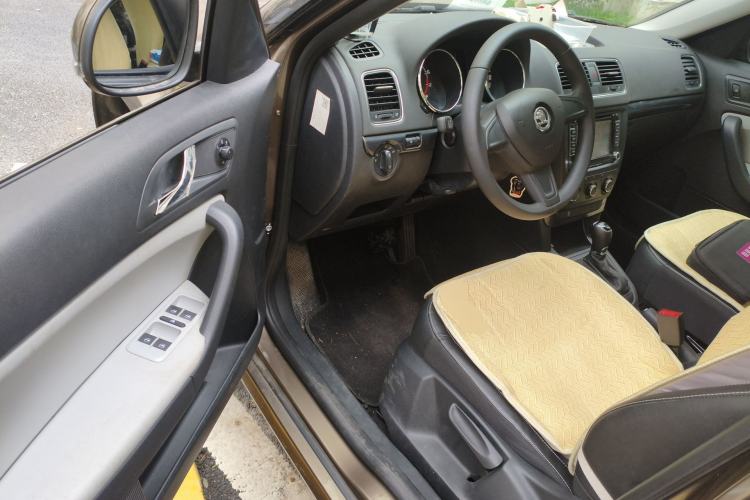 Used Skoda Yeti 2016 1.4TSI DSG Advanced Edition Driver Seat