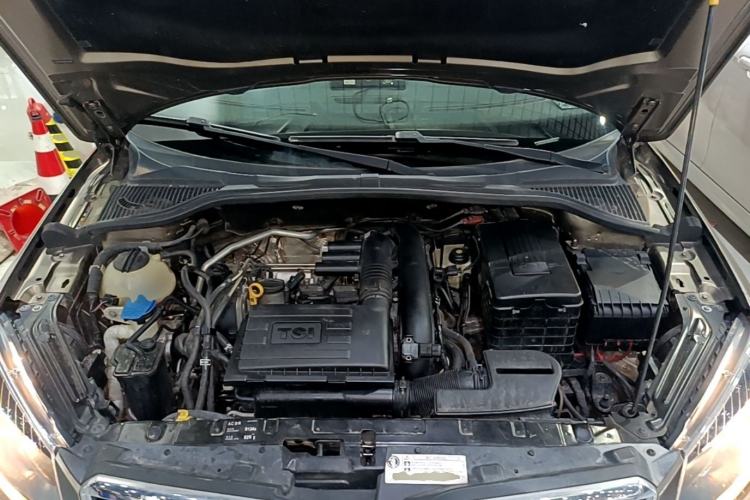 Used Skoda Yeti 2016 1.4TSI DSG Advanced Edition Engine Bay
