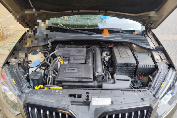 Used Skoda Yeti 2016 1.4TSI DSG Style Edition Engine Bay