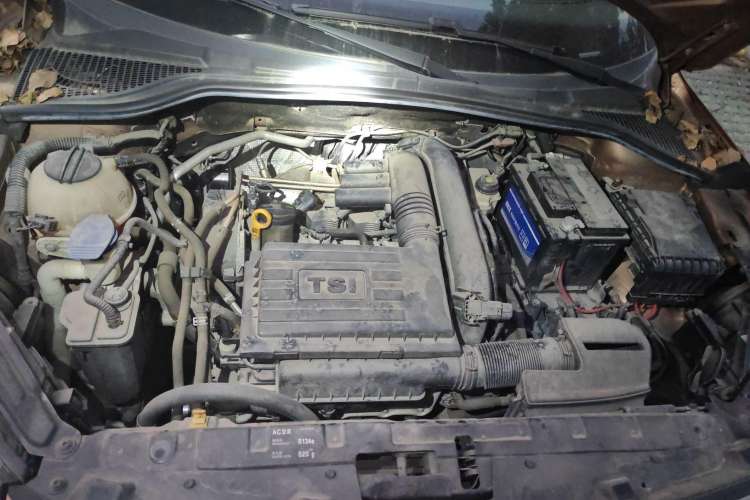 Used Skoda Yeti 2016 1.4TSI Manual Entry-Level Model Engine Bay
